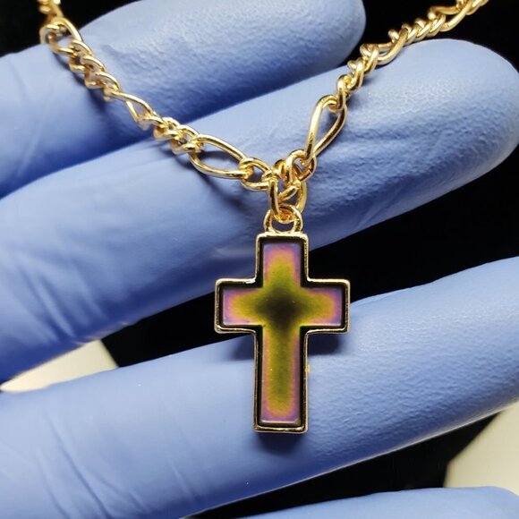 Unisex Polished Gold-tone Necklace with color changes Cross Pendant, 18+3-inch - Picture 3 of 11